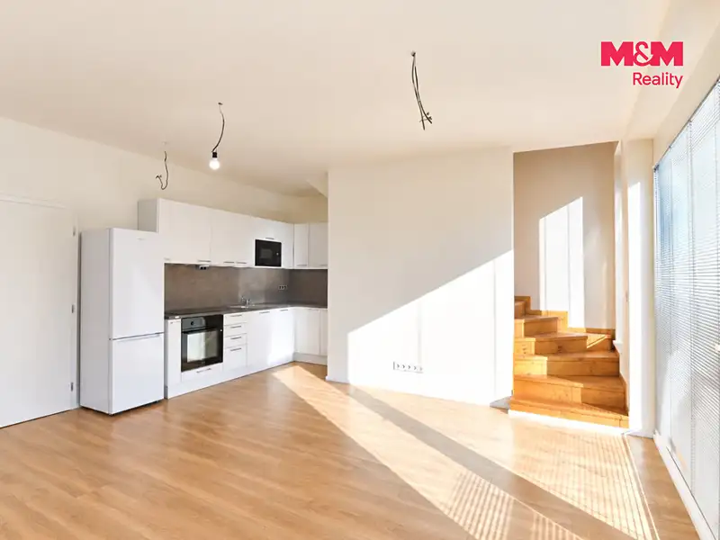 Pronájem rodinného domu 87 m², pozemek 200 m², Horoušany – náhled fotky 2