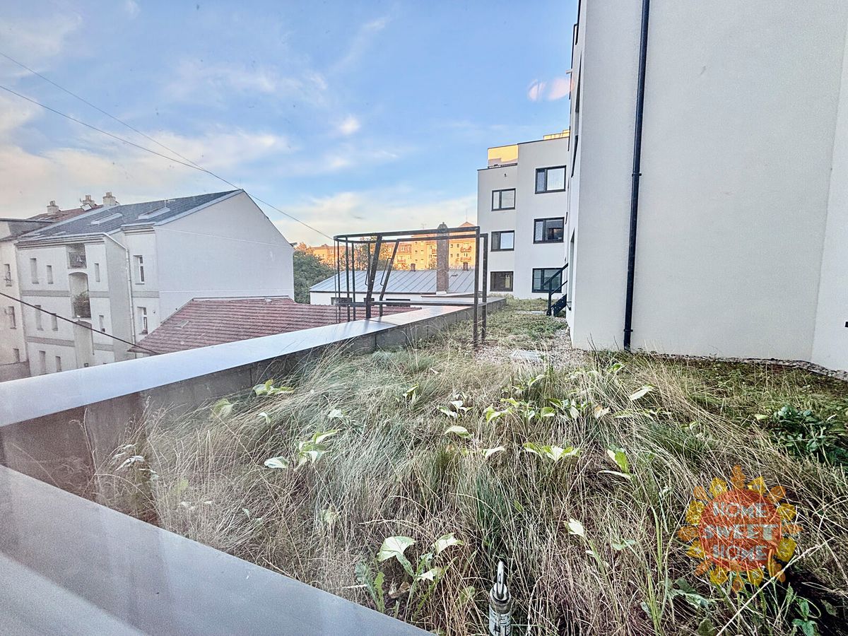 Pronájem bytu 1+kk 29 m² – fotografie 3