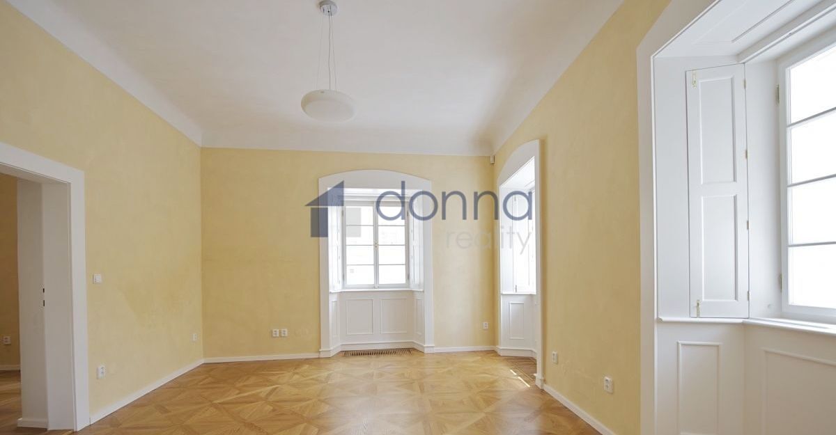 Pronájem bytu 2+1 54 m²