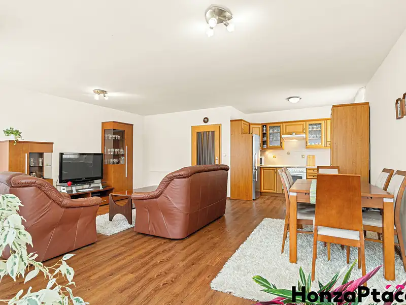 Prodej rodinného domu 187 m², pozemek 422 m², Praha – náhled fotky 3