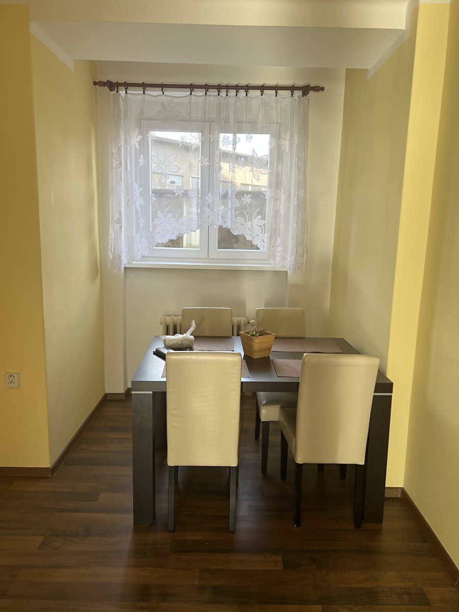 Pronájem bytu 3+1 69 m² – fotografie 4