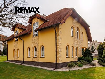 Prodej rodinného domu 410 m², pozemek 2086 m²