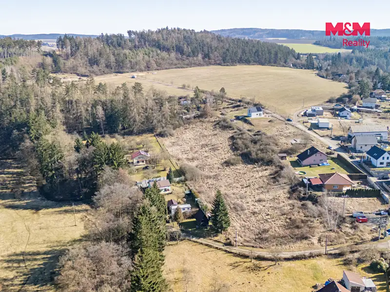 Prodej stavebního pozemku 305 m², Chrást – náhled fotky 3