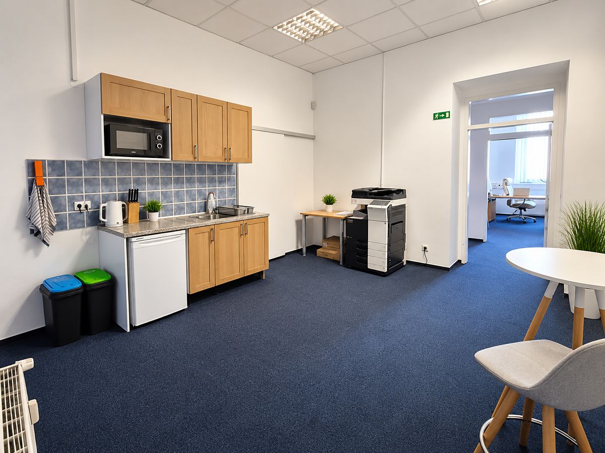 Pronájem kanceláře 125 m² – fotografie 4