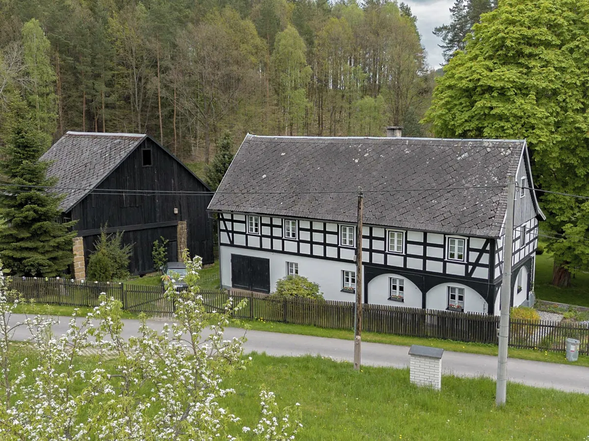 Prodej chalupy 350 m², pozemek 11528 m²