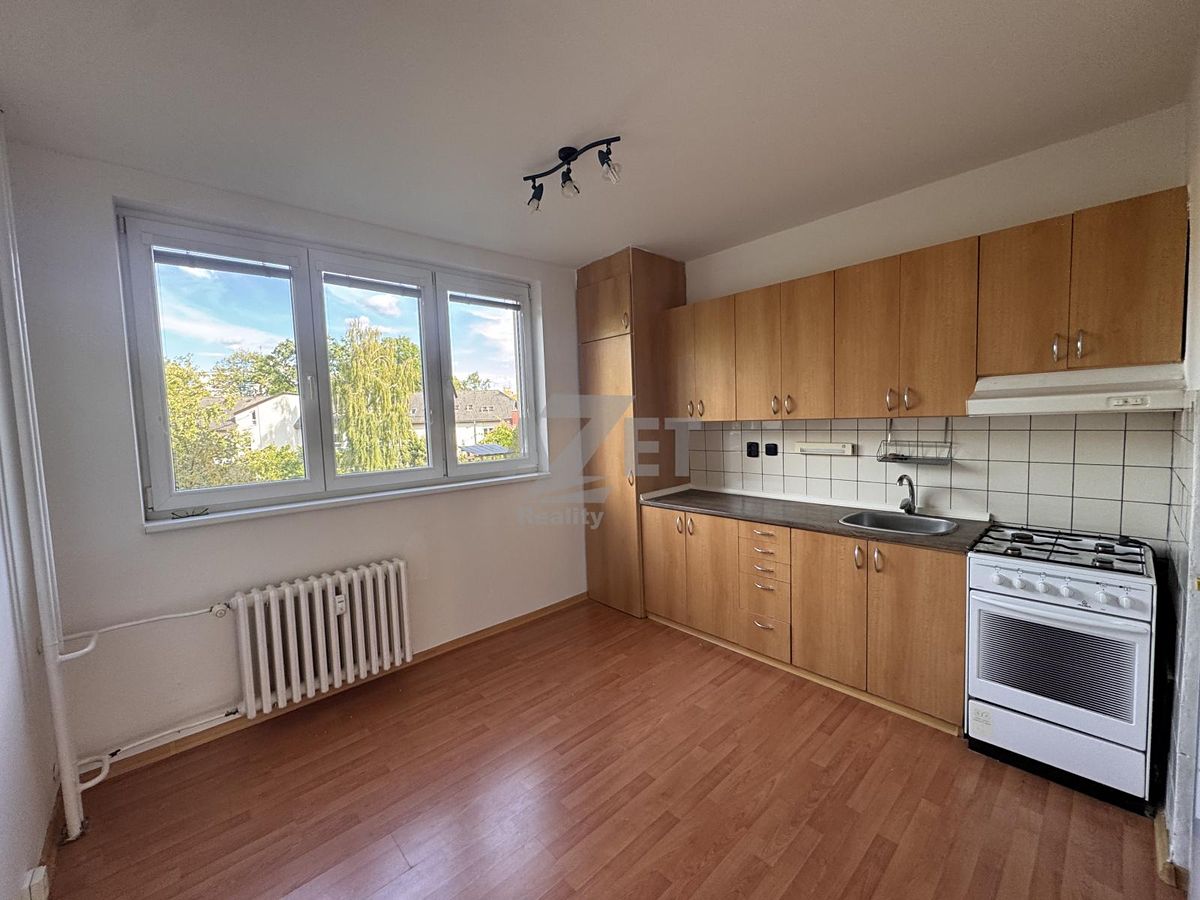 Pronájem bytu 3+1 80 m² – fotografie 2