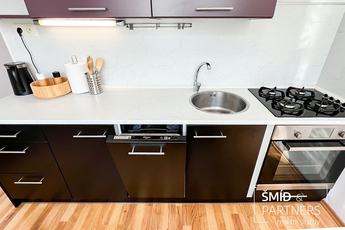 Pronájem bytu 2+1 54 m² – fotografie 4