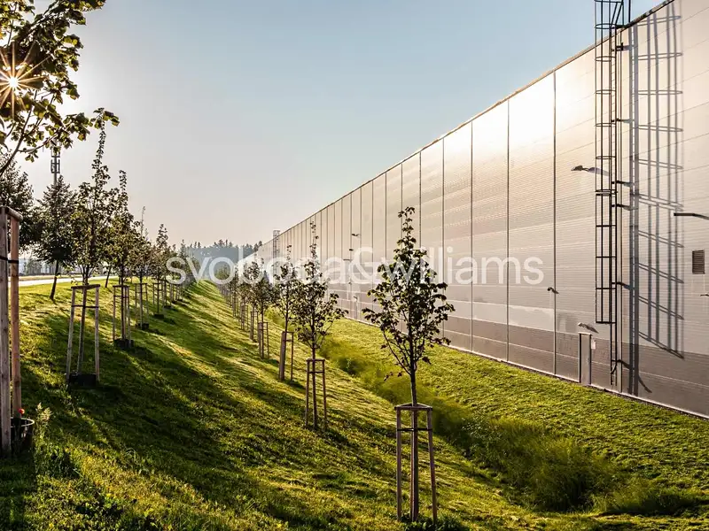 Pronájem skladového prostoru 3484 m², Ovčáry – náhled fotky 1