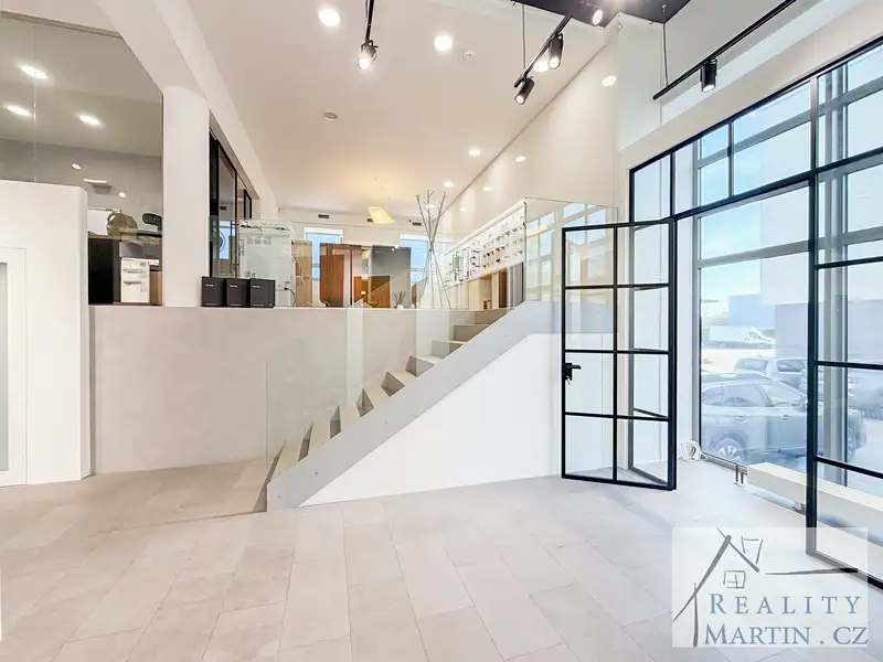 Prodej kanceláře 109 m², Jesenice – náhled fotky 2
