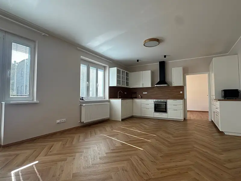 Pronájem bytu 3+kk 75 m², Luhačovice – náhled fotky 3