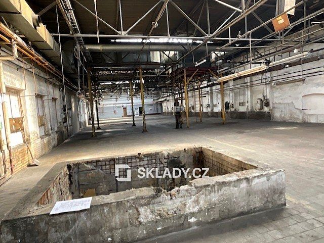 Pronájem skladového prostoru 2586 m² – fotografie 3