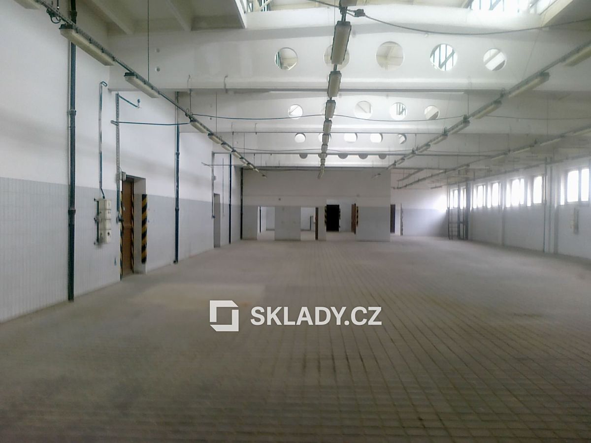 Pronájem skladového prostoru 500 m²