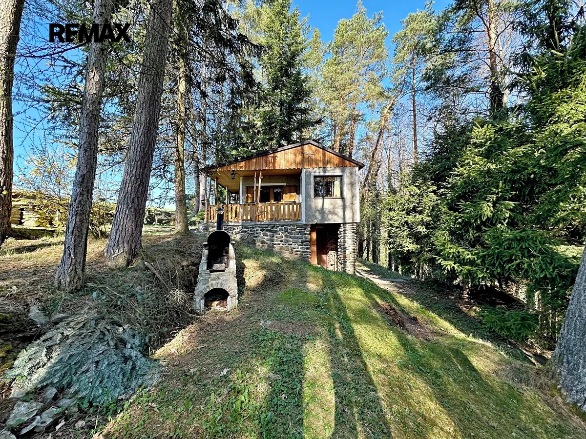 Prodej chaty 55 m², pozemek 43 m²