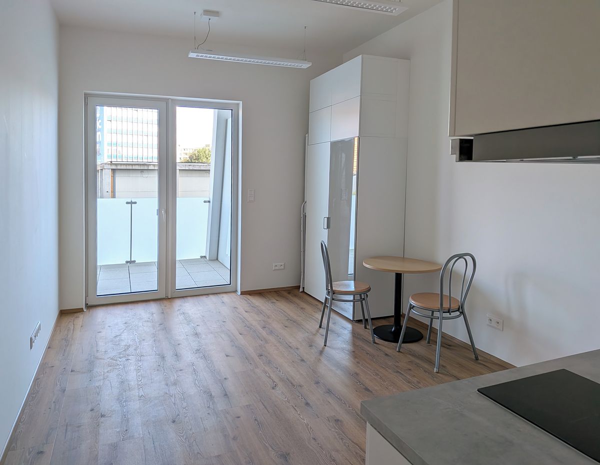 Pronájem kanceláře 27 m² – fotografie 2