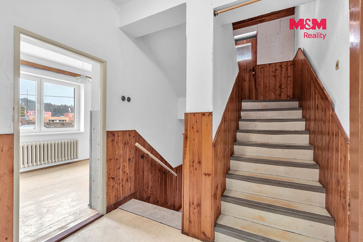 Prodej rodinného domu 155 m², pozemek 747 m² – fotografie 2