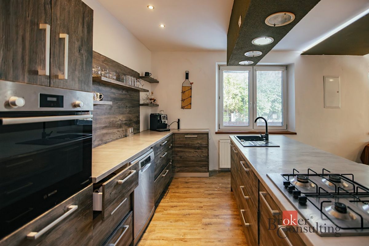 Prodej rodinného domu 160 m², pozemek 1395 m² – fotografie 5