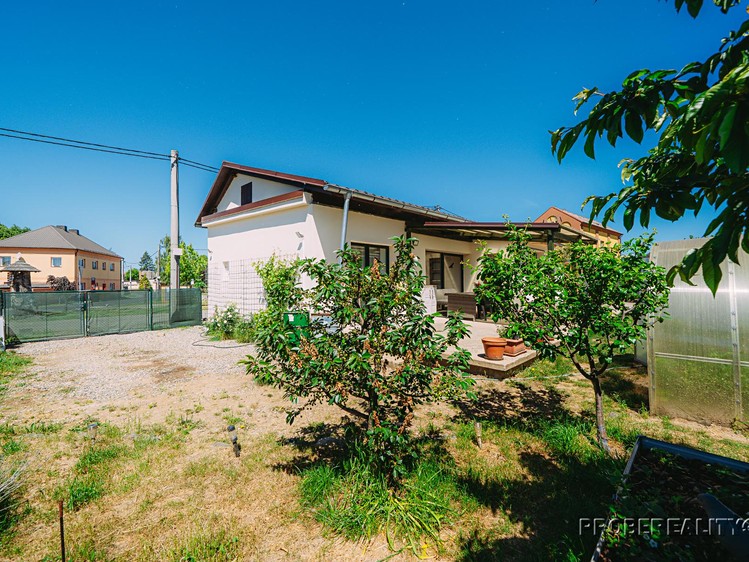 Prodej domu, 96 m² (27 z 35)