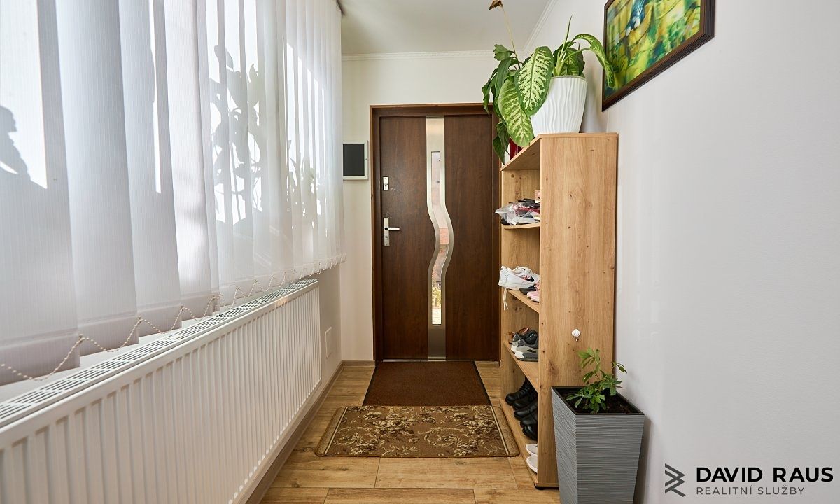 Prodej rodinného domu 185 m², pozemek 194 m² – fotografie 4