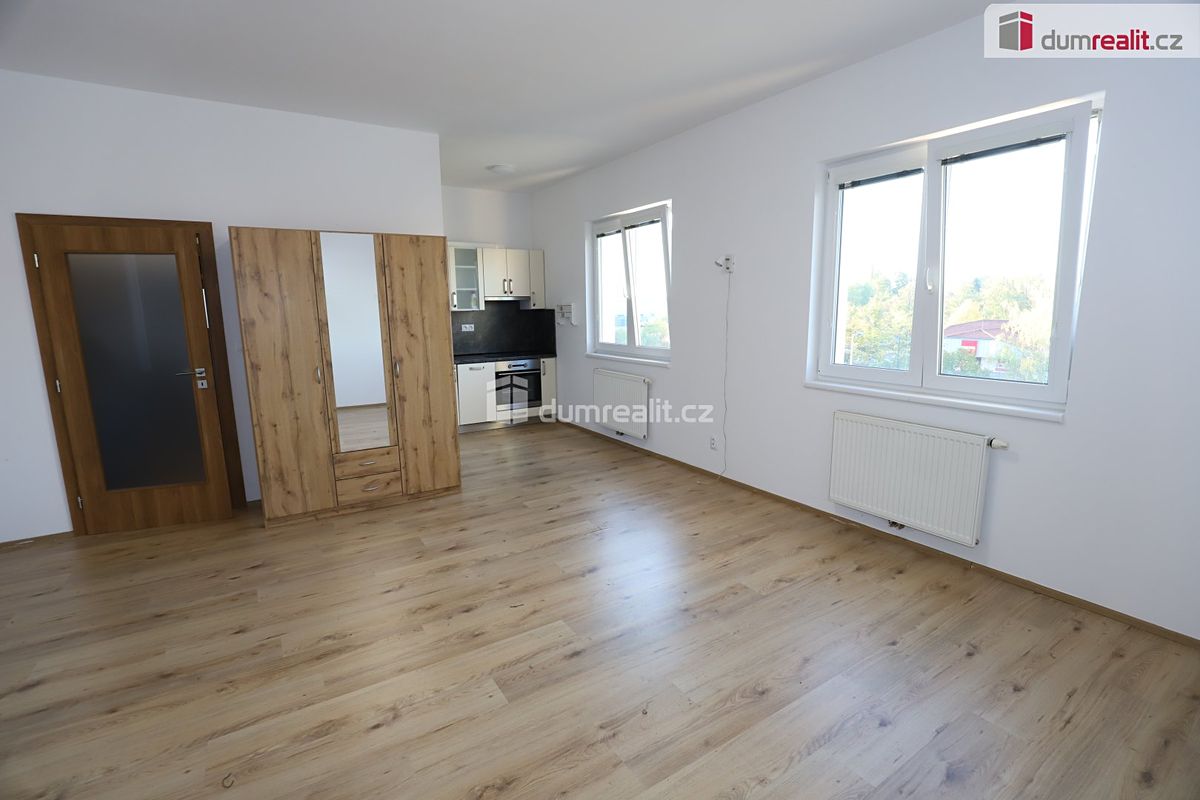 Pronájem bytu 1+kk 40 m²