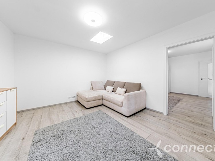 Prodej komerčního prostoru, 52 m² (8 z 22)