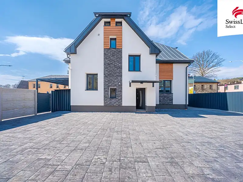 Prodej rodinného domu 350 m², pozemek 764 m², Trutnov – náhled fotky 3