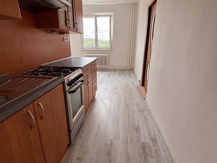Pronájem bytu 3+1, 62 m² (2 z 6)