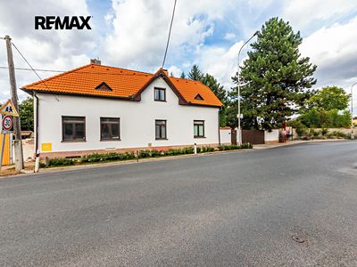 Prodej rodinného domu 344 m², pozemek 1030 m²