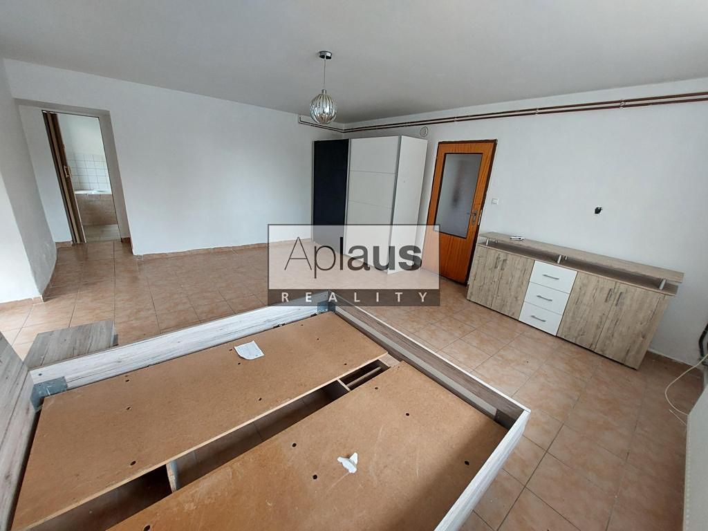 Pronájem bytu 1+1 61 m² – fotografie 4