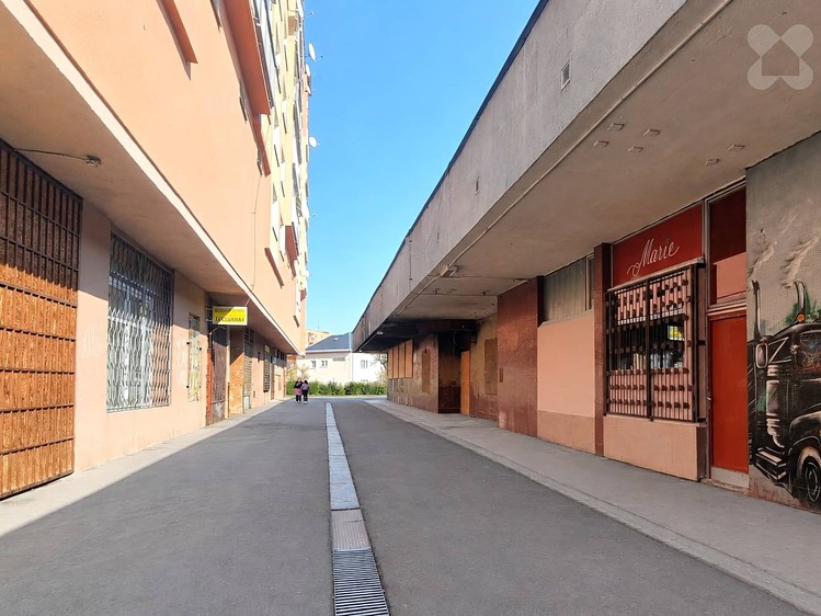 Комерційне приміщення на продаж, 100 м² (9 з 16)