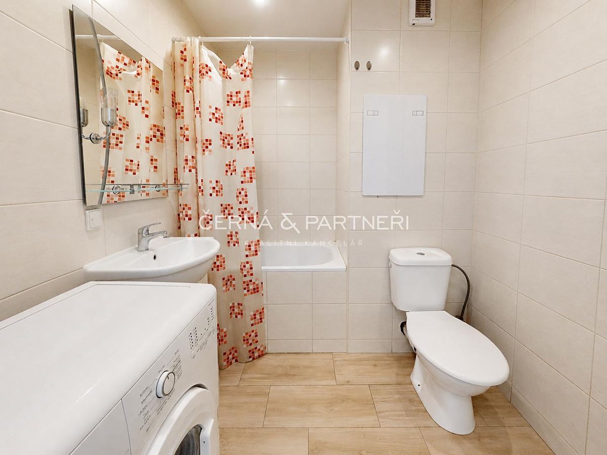 Pronájem bytu 2+kk 42 m² – fotografie 5