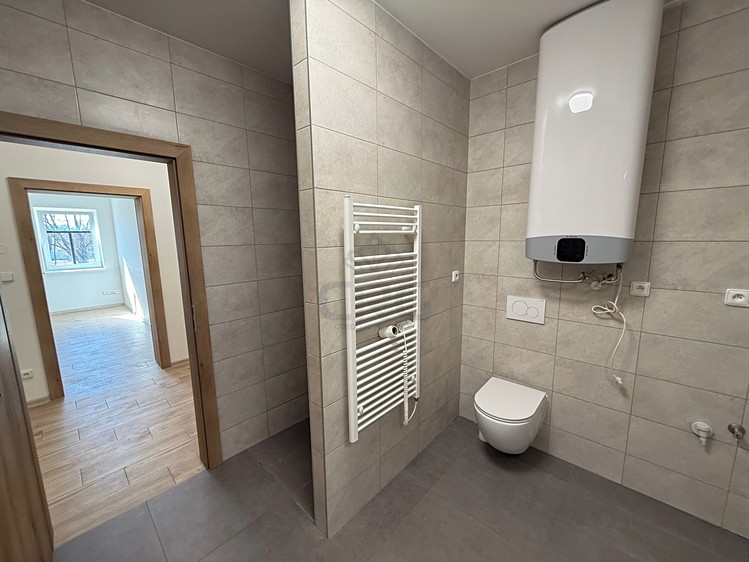 Pronájem bytu 4+kk, 111 m² (50 z 79)