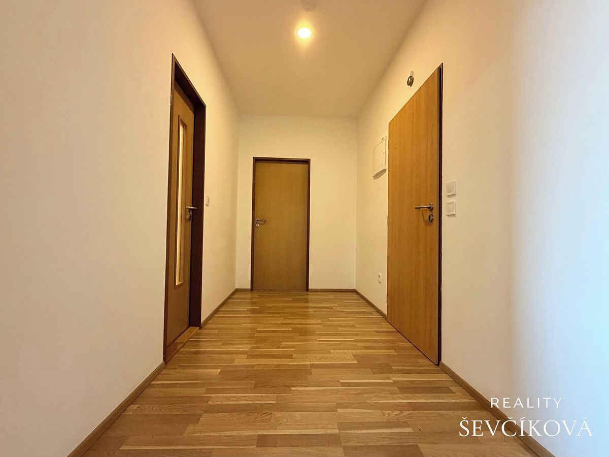 Pronájem bytu 2+kk 52 m² – fotografie 5