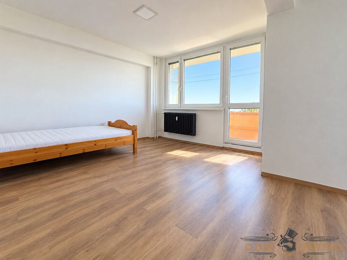 Pronájem bytu 1+1 34 m² – fotografie 2