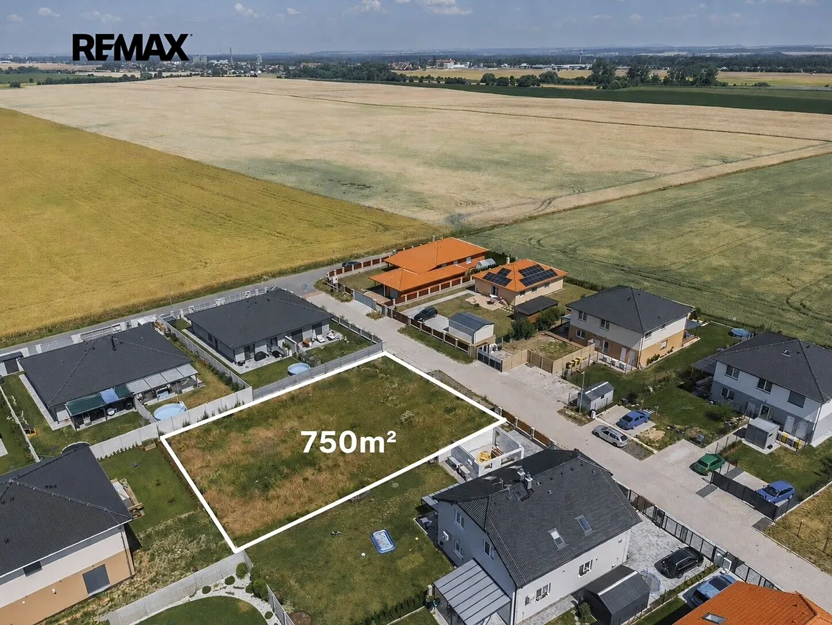 Prodej stavebního pozemku 750 m²