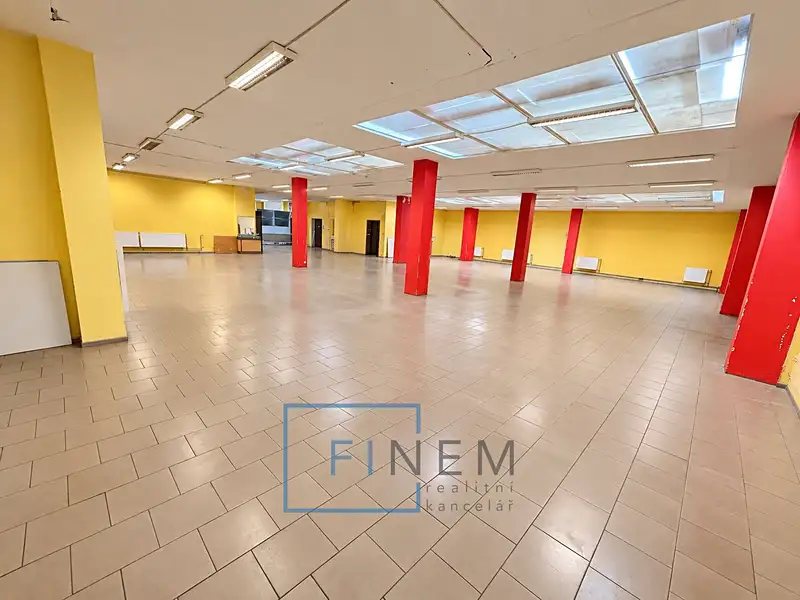 Pronájem obchodního prostoru 410 m², Kralupy nad Vltavou – náhled fotky 1