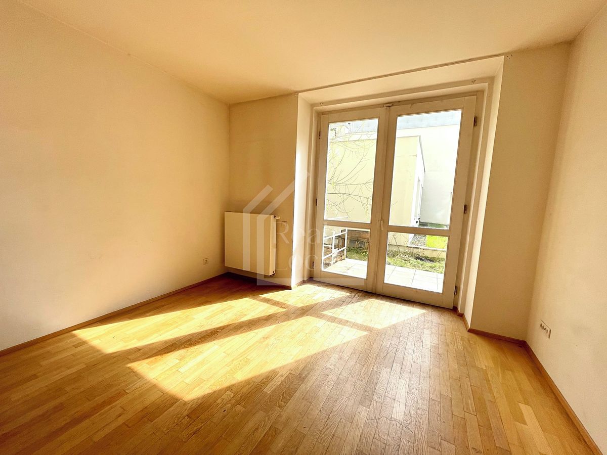Pronájem bytu 2+kk 65 m² – fotografie 5
