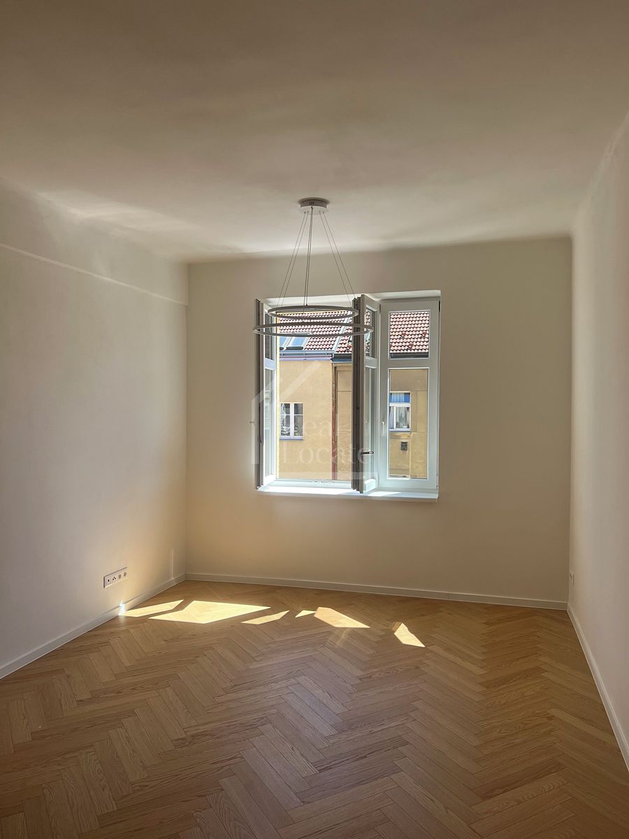 Pronájem bytu 2+kk 50 m² – fotografie 2