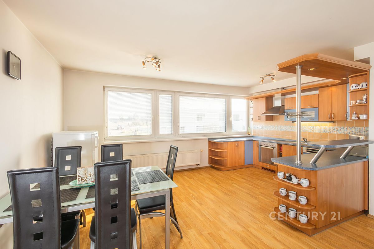 Prodej rodinného domu 101 m², pozemek 549 m², Jenštejn – fotka 1 z 3