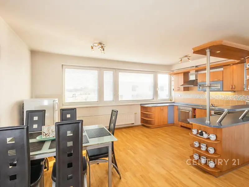 Prodej rodinného domu 101 m², pozemek 549 m², Jenštejn – náhled fotky 1