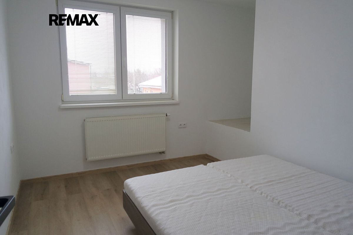 Pronájem bytu 2+1 56 m² – fotografie 5