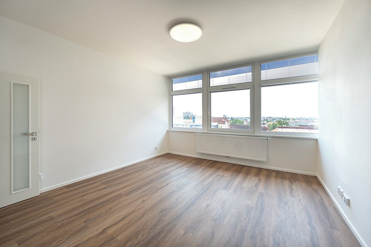 Pronájem bytu 2+kk 47 m² – fotografie 4