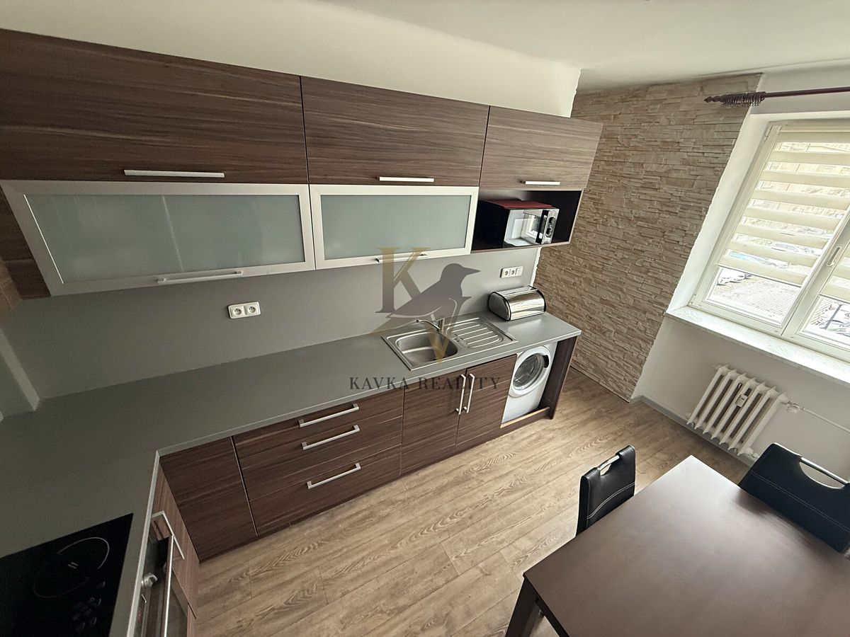 Pronájem bytu 2+1 56 m² – fotografie 4