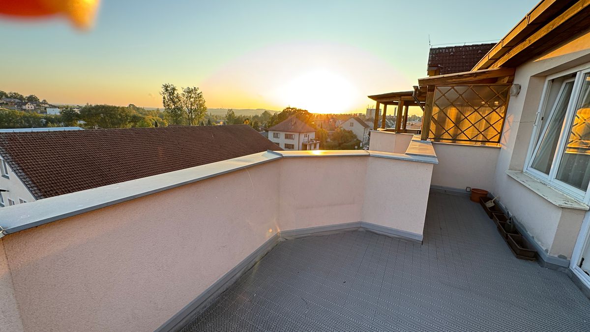 Pronájem bytu 1+kk 42 m²