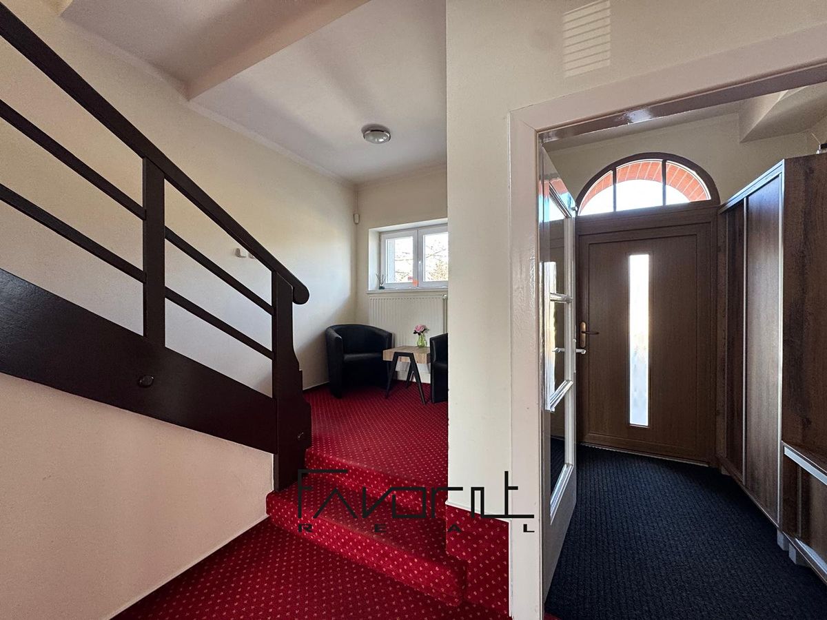 Pronájem komerční nemovitosti 184 m² – fotografie 3