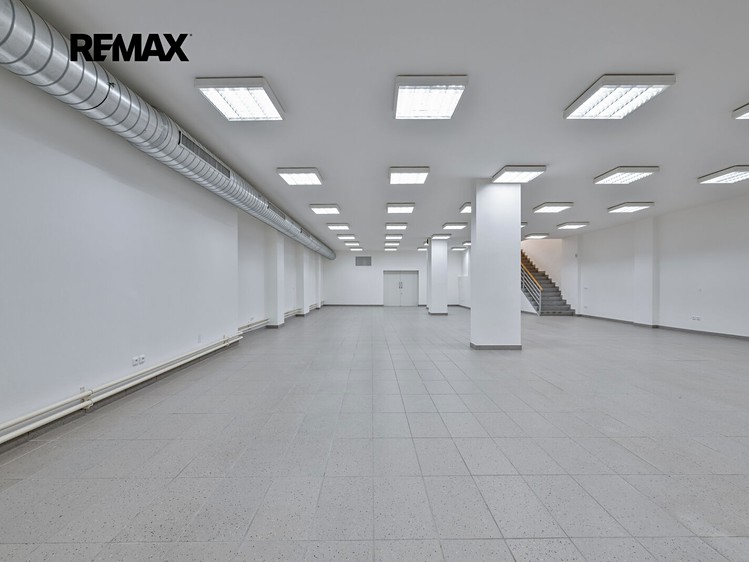 Pronájem komerčního prostoru, 528 m² (6 z 16)