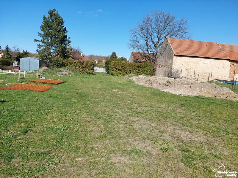 Prodej stavebního pozemku 853 m², Čečelice – náhled fotky 2