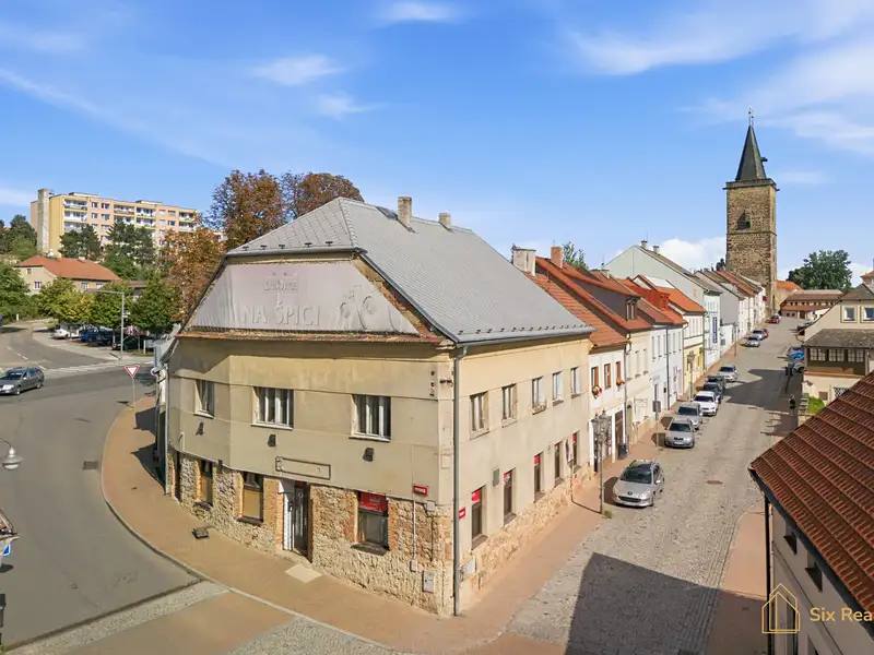 Prodej vícegeneračního domu 663 m², pozemek 524 m², Rakovník – náhled fotky 1