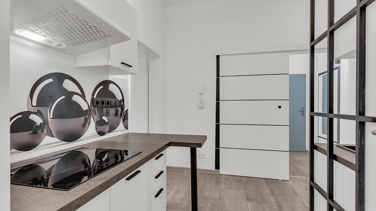 Pronájem bytu 2+1 63 m² – fotografie 3