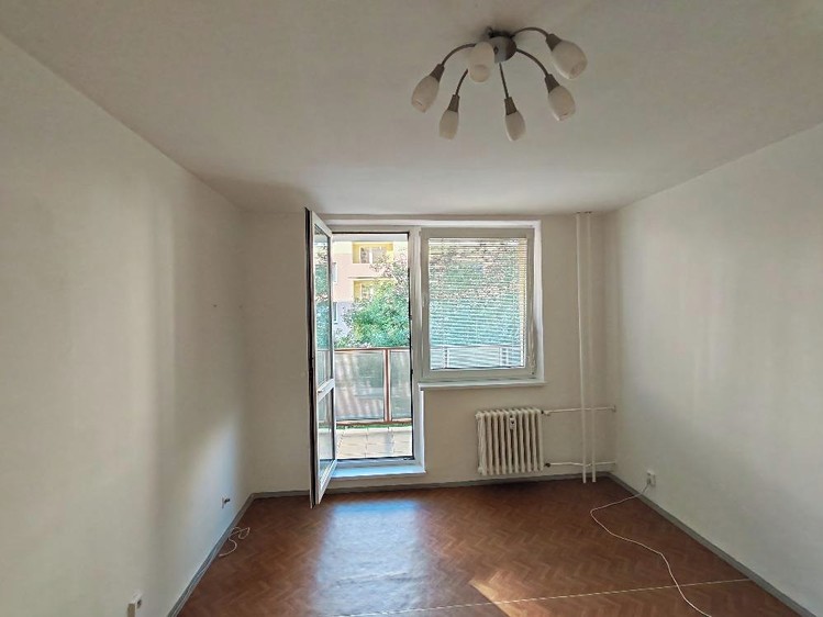 Pronájem bytu 1+1, 35 m² (6 z 12)
