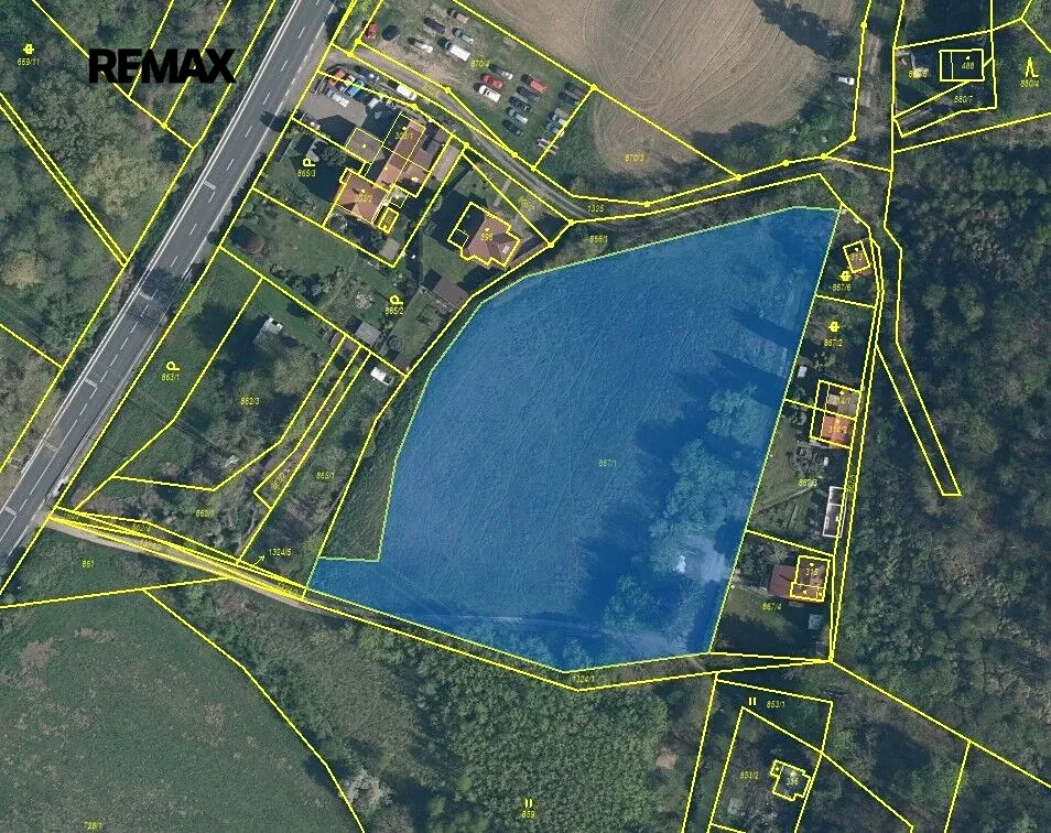 Prodej komerčního pozemku 7548 m²